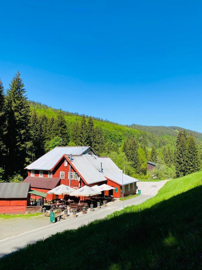 Penzion Lesni Zatisi- Harrachov Bagian luar foto