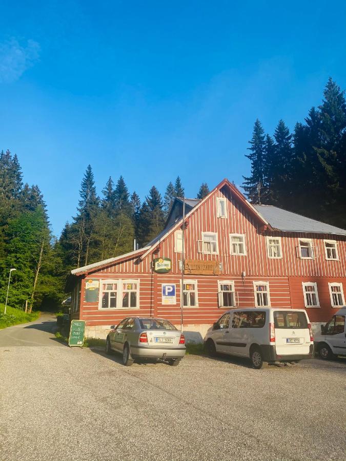 Penzion Lesni Zatisi- Harrachov Bagian luar foto